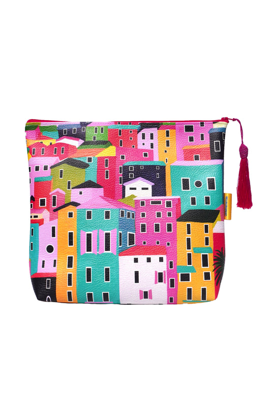 Houses vegan leather cosmetic bag